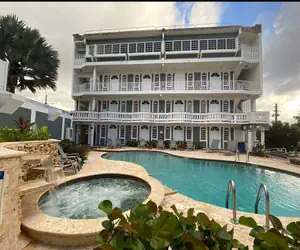 Photo 2 - The Village Inn Hotel