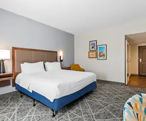 Photo 5 - Hampton Inn & Suites Claremore