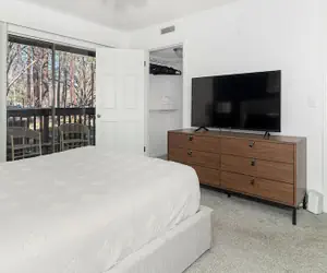 Photo 4 - Landing Jacksonville