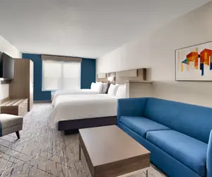Photo 3 - Holiday Inn Express And Suites Anchorage Midtown by IHG
