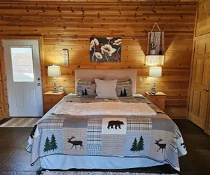 Photo 2 - Honey Bear Haven Suite 5
