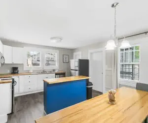 Photo 2 - 52nd Ensley Chic