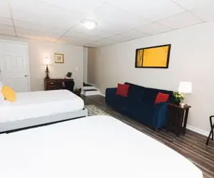 Photo 5 - 47th Place Forest Park