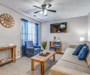 Photo 2 - Cedar Ave Escape