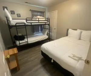 Photo 5 - Cedar Ave Escape