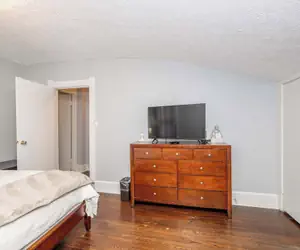 Photo 3 - Queen City Suites 2 For 4