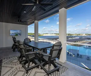 Photo 2 - Topsider Condo w/ Stunning Lake Views, Shuffleboard & King Beds