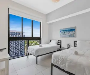 Photo 2 - DTW Doral 2 BD Condo and Skyline Views