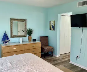 Photo 4 - Saltwater Solace, For 8