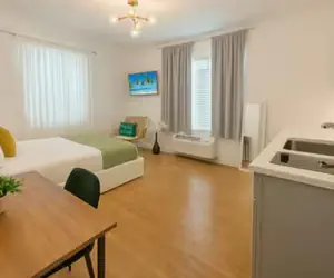 Photo 2 - Miami Beach Quaint Studio