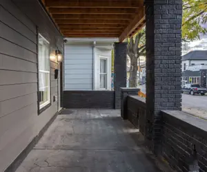 Photo 2 - Modern Comfort Downtown Indy Stylish 3BR Getaway