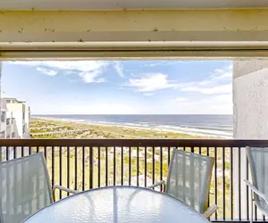 Photo 4 - Condo With Shared Pool, Beach Access and Spectacular Atlantic Ocean Views