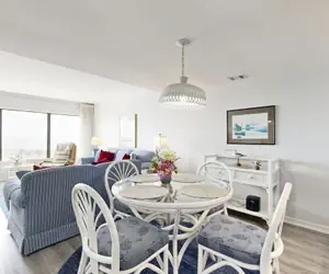 Photo 4 - Third-floor Oceanfront Condo With Balcony, W/d, Pool & Tennis