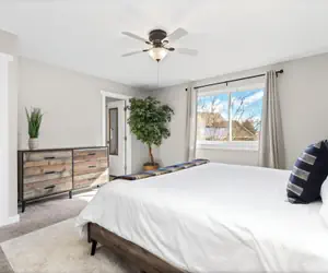 Photo 2 - Chimney Park Retreat King Suite + Fenced Yard