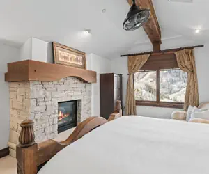 Photo 4 - Ski-in/ski-out 4br Deer Valley Retreat 4 Bedroom Condo