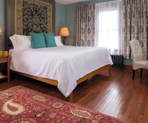 Photo 5 - Pine Brook Manor