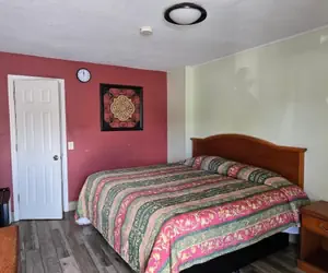 Photo 2 - Golf View Motel