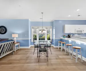 Photo 3 - Magnolia North 4839-105