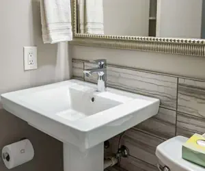 Photo 5 - Brookwood Courtyard by BCA Furnished Apartments Bcc1b 05 E