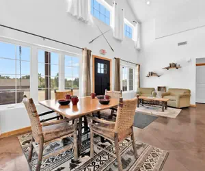 Photo 5 - 8-bedroom Branson Retreat- Hot Tub Porch Swings