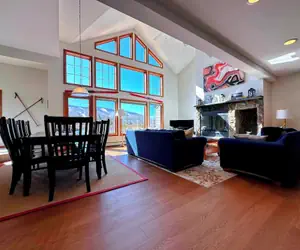 Photo 4 - SH3 Luxurious Stonehill Townhouse in Bretton Woods