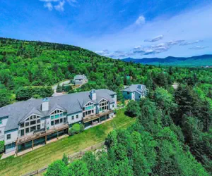 Photo 2 - SH3 Luxurious Stonehill Townhouse in Bretton Woods