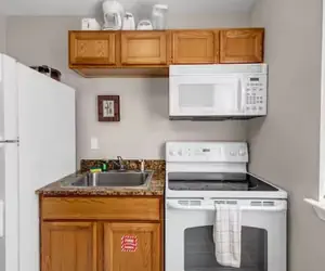 Photo 5 - Seashell and Sand Studio