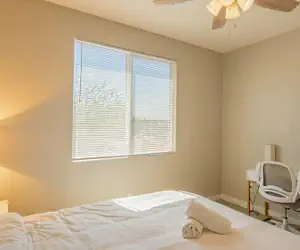 Photo 2 - Luxury Stay 20mins to State Farm Stadium