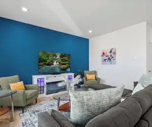 Photo 2 - Pelican Landing Modern 3BD in Lakes at Centerra