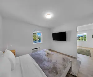 Photo 5 - Miami Retreat 1-BD - Parking and Gym