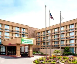 Photo 2 - Baymont By Wyndham Schaumburg Chicago Northwest