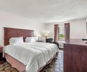 Photo 4 - Indiana Beach Hotel and Banquet Hall