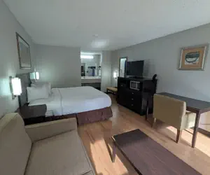 Photo 5 - Garden Inn Adairsville