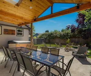 Photo 2 - The Mixture - Hot Tub, Fire Pit & Covered Outdoor Dining 3 Bedroom Home