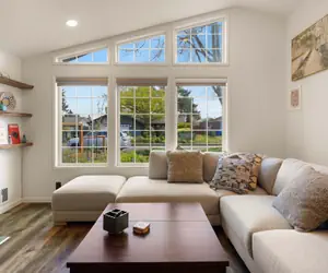 Photo 2 - Zen Den - 10 Minutes To Autzen & Downtown 2 Bedroom Home