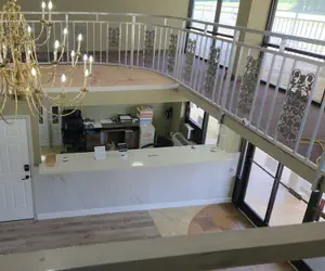 Photo 3 - Americana Inn