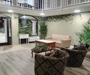 Photo 2 - Americana Inn