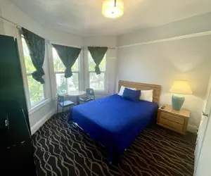 Photo 4 - Twin Peaks Hotel