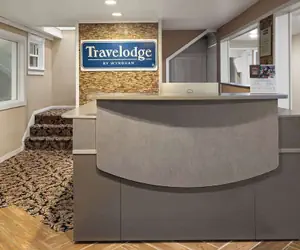 Photo 2 - Wildwood Inn