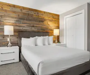 Photo 2 - Lake Placid Inn: Residences