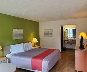 Photo 5 - Knights Stay Inn Frankfort