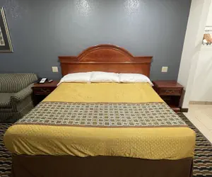 Photo 4 - Sallisaw Inn