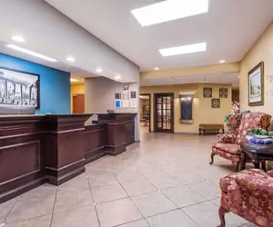 Photo 2 - Super 8 by Wyndham Rainsville