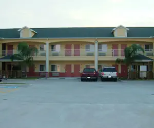 Photo 2 - Symphony Inn and Suites