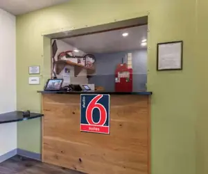 Photo 4 - Studio 6 Extended Stay Oklahoma City Norman OK