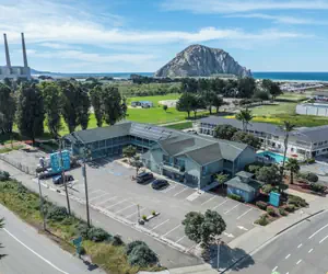 Photo 2 - Morro Shores Inn And Suites