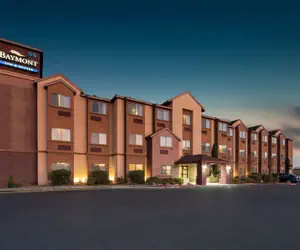 Photo 2 - Baymont by Wyndham Las Vegas South Strip