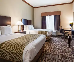 Photo 4 - Best Western Refugio Inn