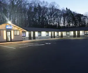 Photo 2 - Best Way Inn