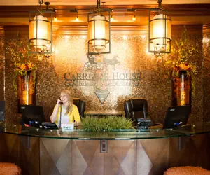 Photo 3 - Carriage House Hotel